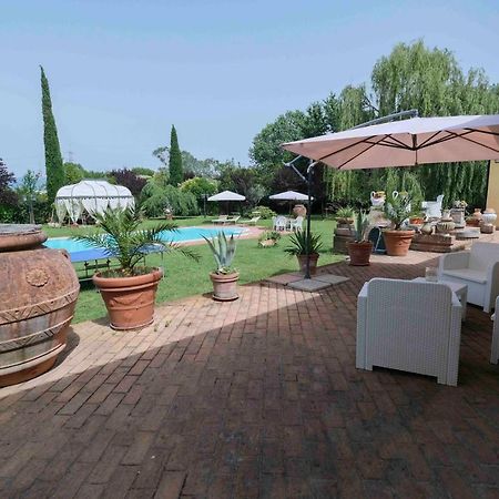 Villa Luxury Pool & Garden ปิซา ภายนอก รูปภาพ