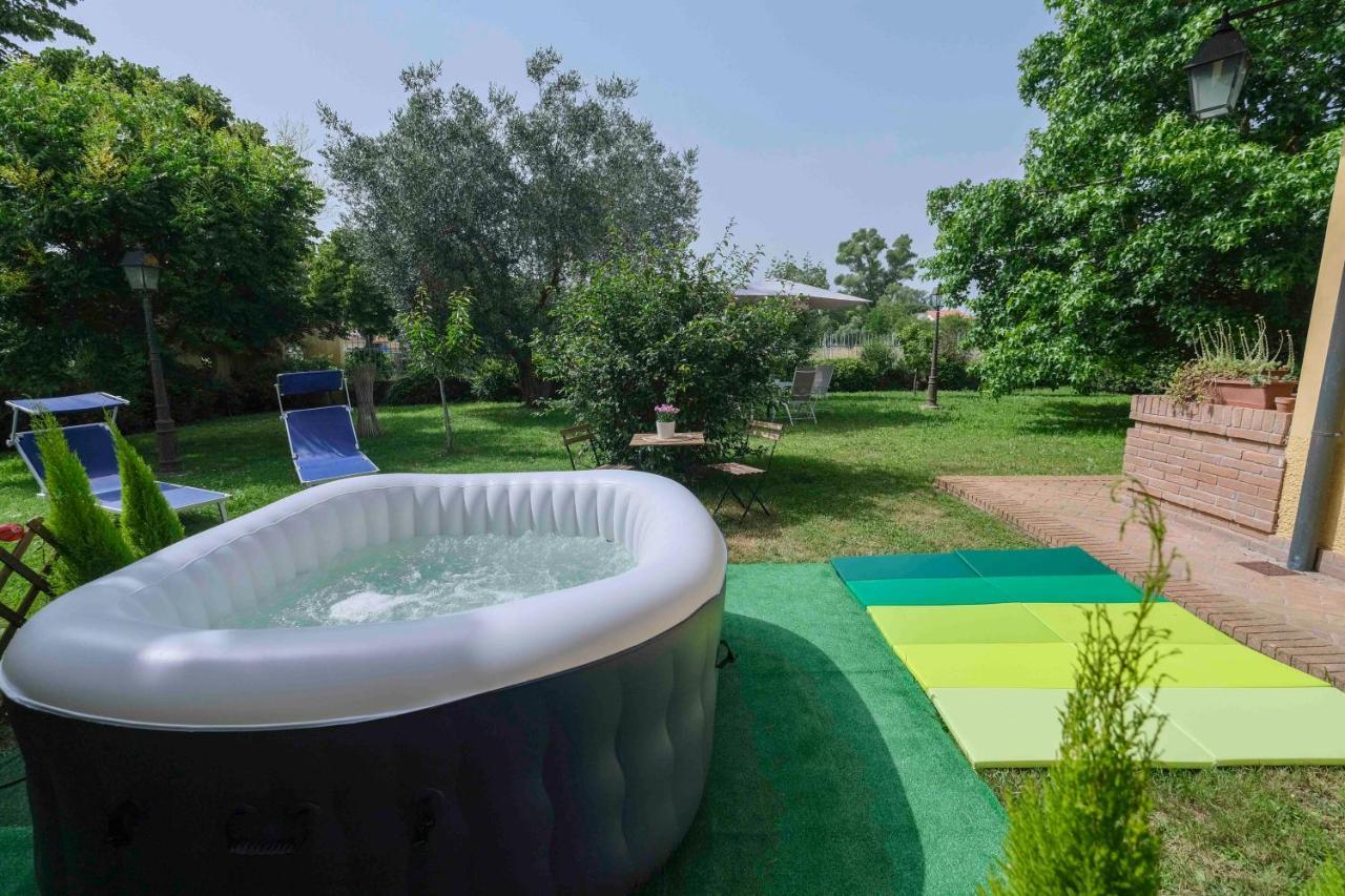 Villa Luxury Pool & Garden ปิซา ภายนอก รูปภาพ